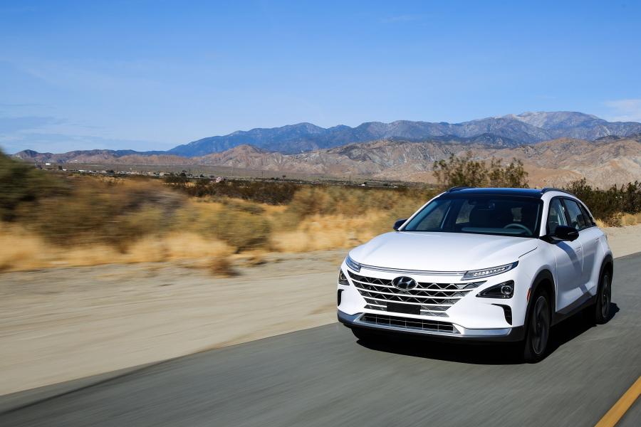  Hyundai NEXO 2018 года  (NA) (фото 38 из 83)